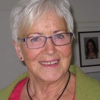 Fraskilt ,har været allene de sidste 10 år ,savner  tosomhed.

Jeg er er meget glad for  ... kontakt Margit, single Kvinde fra Holbæk.