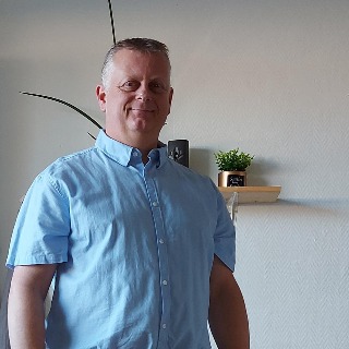Glad mand med god humor og empati og kærlighed som skal gives væk 🤗 ... kontakt Michael, single Mand fra Nakskov.