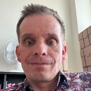 Jeg søger en at dele livet med, dele oplevelser, lækker mad, en flaske vin (helst fransk)  ... kontakt Fanstar, single Mand fra Hørning.