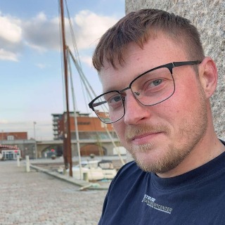 Jeg er fyr en på 28 år som søger en kæreste ... kontakt Stampe, single Mand fra Struer.
