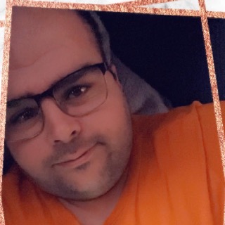 Jeg søger en man kan dele sit liv med har vært single siden Jan 22 og savner det man kan l ... kontakt Michaelblo, single Mand fra Dronninglund.