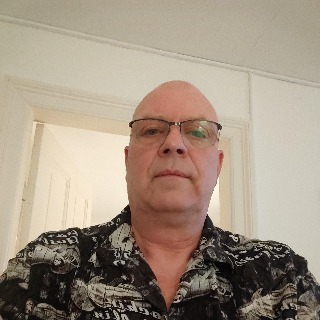 Hej 
Jeg søger hende der ikke kan undvære mig  ... kontakt Dennis, single Mand fra Præstø.