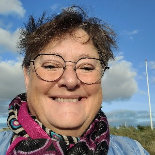 Jeg ville helst være dette univers foruden, men hvor er det så ellers at man går hen og fi ... kontakt Mumlau, single Kvinde fra Hedehusene.