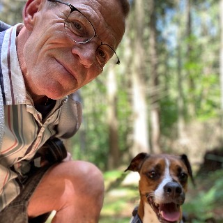 Jeg er en "ung" mand, som savner en at tilbringe nogle hyggelige timer sammen med :-) ... kontakt Gisneets, single Mand fra Hillerød.