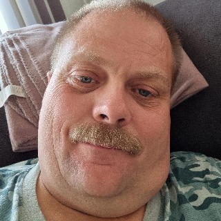 hejsa der ude jeg søger den sidste kæreste som er tro ærlig og kærlig som jeg selv er jeg  ... kontakt Mikael, single Mand fra Snedsted.