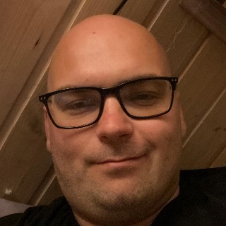 Jeg hedder Anders 

Jeg bor lidt udenfor Svendborg
I min fritid hjælper jeg min familie ... kontakt Anderss, single Mand fra Gudme.