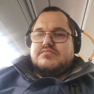 Jeg er en ung mand på 35år
Jeg er lidt af en it nørd samt en otaku nørd(anime nørd)  ... kontakt René, single Mand fra Albertslund.