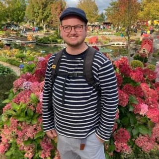 Har et dejligt liv med godt arbejde dejlig famile og gode venner, men savner en at dele de ... kontakt Dawinski, single Mand fra Vejle.