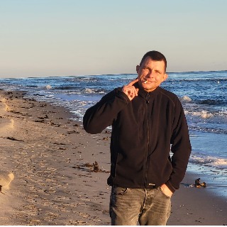 Hej
Jeg snakker ikke so godt dansk, meget godt engelsk og tysk. 
Jeg kommer fra Tyskland ... kontakt Heiko6230, single Mand fra Bevtoft.