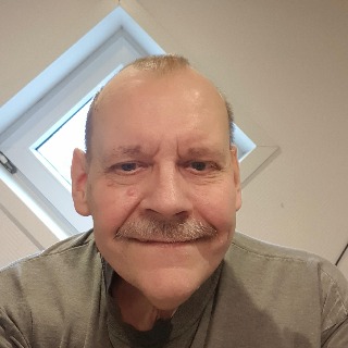 Nu har gået rundt i den jyske muld i snart 2 år, flyttede fra Nordsjælland, for at bo i en ... kontakt Tommy, single Mand fra Roslev.