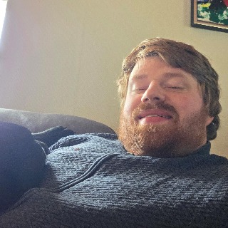 Jeg er god i et køkken elsker at lave mad 
Nyder at være sammen med familie og venner.
H ... kontakt Christopher, single Mand fra Skals.