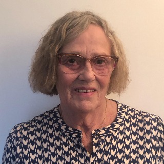 Hej Derude.
Jeg er en kvinde i min bedste alder mener jeg. Jeg bor i lejlighed med lille  ... kontakt Ingelise, single Kvinde fra Støvring.