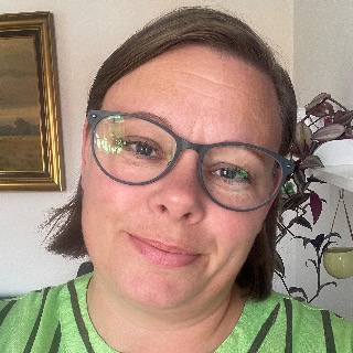 Glad kvinde med hjertet på rette sted ❤️😁
Håber at finde ham som jeg kan bygge noget op  ... kontakt Anja, single Kvinde fra Viborg.