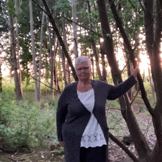 Jeg er en kvinde i min bedste alder glæder og positiv og kærlig er glad for at komme du i  ... kontakt Lisbeth, single Kvinde fra Ballerup.