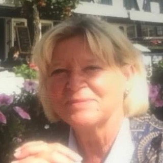 Jeg er single efter min mand døde af Aspest (lungehinde kræft ) i 2022
Er ret ungdommelig ... kontakt Britbeese, single Kvinde fra Espergærde.