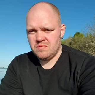 ja hvem er jeg. jeg er ikke så gode til at beskrive mig selv. jeg er 42 har 2 børn og ønsk ... kontakt Richard, single Mand fra Tarm.
