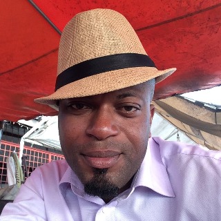 Jeg er en simpel og ærlig mand, jeg leder efter kærlighed, ægte kærlighed ... kontakt Femioss1234, single Mand fra København K.