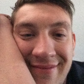 Håndværker med hænderne skruet rigtigt på – både på arbejdet og i livet. Jeg bygger huse t ... kontakt Anders, single Kvinde fra Horsens.