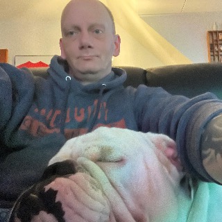 Hejsa er en mand fra Silkeborg på 43 år har 2 drenge på 8 og 9 år  ... kontakt Dennis, single Mand fra Silkeborg.