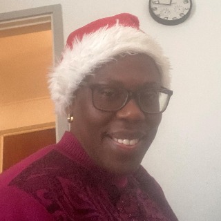 Jeg er en kvinde som bor i kbh område. Jeg vil gerne møde en mand som har benene på jorden ... kontakt Cine, single Kvinde fra Brøndby Strand.