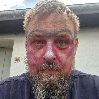 Mand 38 2 piger en på 3 og 7 på deltid
Har lidt extra på sidebenene som jeg er ved at kom ... kontakt Henrik, single Mand fra Lemming.
