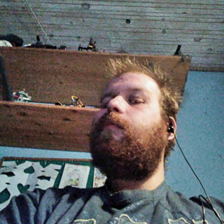 Hej alle.
Er 1., høj.
Blå øjne. 
Buttet af udseende.
Snakker desværre kun dansk.
Er u ... kontakt Kristensen93, single Mand fra Fårevejle.
