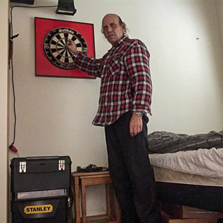 Jeg er en sød og rar, og kærlig mand som søger kærlighed. Har masser af kærlighed at tilby ... kontakt Weitz, single Mand fra Veksø Sjælland.
