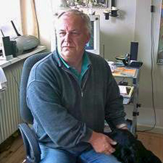 Bor her i sydsjælland og stadig på arbejdsmarkedet og agter at blive nogle år endnu.
Men  ... kontakt Oreloeven, single Mand fra Vordingborg.