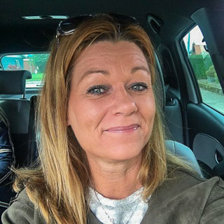Er fra Herning 
De nærmeste ser mig som følsom , givende og meget kærlig.
Jeg vægter til ... kontakt Dorte, single Kvinde fra Herning.