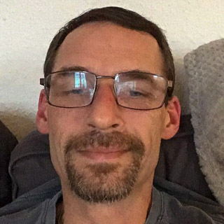 Hej og velkommen til min profil.
Jeg er 49 år og far til 2 drenge hver anden weekend. Arb ... kontakt Lars, single Mand fra Ringsted.