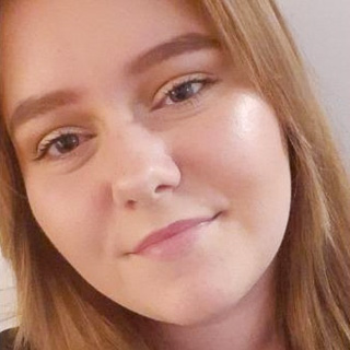 Heeeej!
Bor i Kolding. 
Søger nogle hyggelige samtaler ?? ... kontakt Cecilie, single Kvinde fra Kolding.