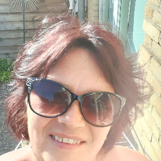 Lille butte over de 40 ... kontakt Eaf, single Kvinde fra Brøndby.