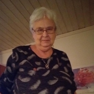 Jeg har mistet min mand og vil gerne finde en god ven at skrive med som også er blevet ale ... kontakt Anni, single Kvinde fra Houlkær.