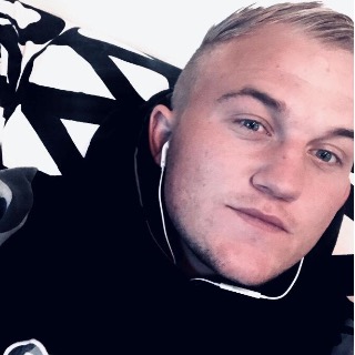 Hey ny flyttet til Odense søger en sød pige mellem , og ,☺️ ... kontakt Polle, single Mand fra Odense N.