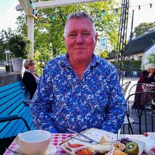
Tag et kik på min profil og hvis du synes det samme, kunne vi jo mødes over en kop kaffe ... kontakt Graversgaard, single Mand fra Snekkersten.