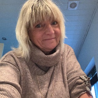Kvinde 56 år. Tre udeboende børn. Bor i Randers. ... kontakt Loke, single Kvinde fra Langå.