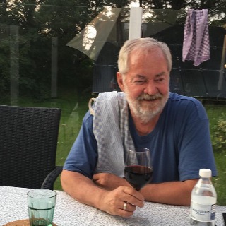 Pensioneret lærer 76 år ... kontakt Poul, single Mand fra Åbyhøj.