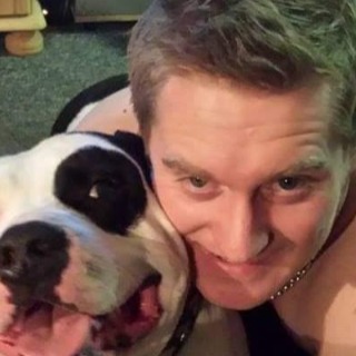 hejsa.. er en sød ærlig fyr der søger nye venner til at snakke med, god kemi og åben sind  ... kontakt Denudadvendte, single Mand fra Gram.