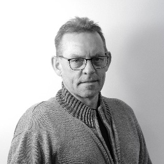 Hej, jeg kommer fra Nørager. Jeg vil gerne møde en aktiv kvinde - som er frisk på lange gå ... kontakt Kaj, single Mand fra Nørager.