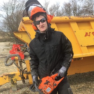 Hej jeg hedder Zoltàn og jeg søger efter en pige til en kaffe  ... kontakt Zoltan, single Mand fra Spøttrup.