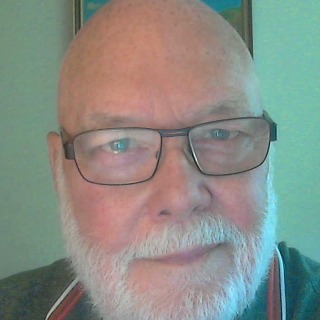 Hej derude, jeg heder Torben og er en letter overvægtig bamse, (183cm/110kg, 81år), der le ... kontakt Tovila, single Mand fra Ballerup.