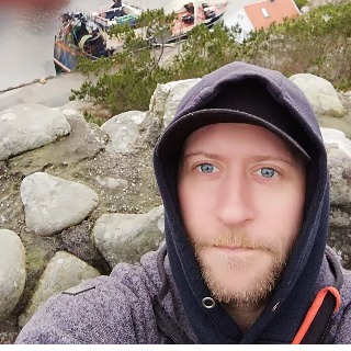 Det kommer lidt senere. ... kontakt Heygoodlooking, single Mand fra Hirtshals.