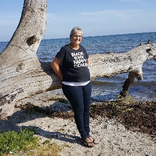 Jeg er lige ud af landevejen. Så spørg. Hvis der er noget du vil vide ... kontakt Marianne, single Kvinde fra Brørup.