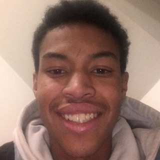 Hejsa søger en der gider putte med mig i de her hårde tider og måske endda en flirt/kærest ... kontakt Amadou, single Mand fra Kongens Lyngby.