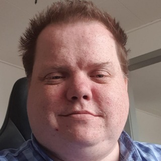 hej. jeg er en venlig Computer mand der elsker at hjælpe og vil gøre alt for dem der betyd ... kontakt Defelion, single Mand fra Struer.