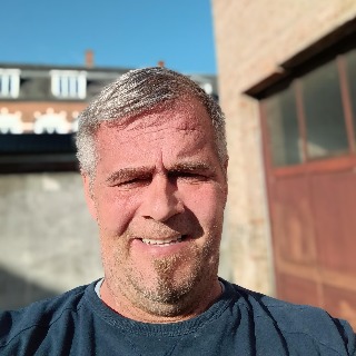 Hej, jeg kommer fra Nakskov. Jeg er 51 år gammel. Har levet et lidt vildt liv derfor har j ... kontakt Flemming, single Mand fra Nakskov.