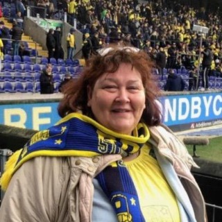 Ærlighed og åbenhed frem for alt
Elsker fodbold
B i f og Liverpool
Søger ikke rigtig no ... kontakt Marlene, single Kvinde fra Brøndby.