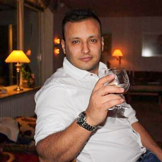 Born and Raised in Colombia but reside here in Copenhagen. I'm very family oriented, and l ... kontakt Miguel, single Mand fra København K.