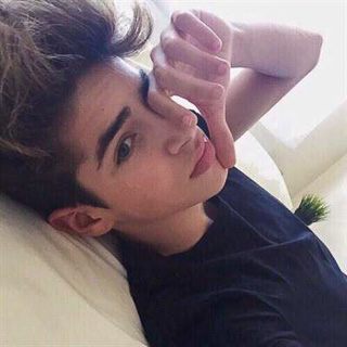 Søger ung pige :) ... kontakt Mrhumbleguy, single Mand fra Frederiksberg.