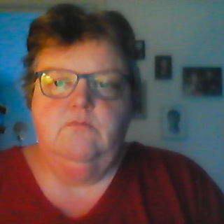 Jeg hedder Anette bor i Kollemorten ved Vejle jeg har 3 børn 7 børnebørn og en kat 🐱  ... kontakt Anette66, single Kvinde fra Vinderup.